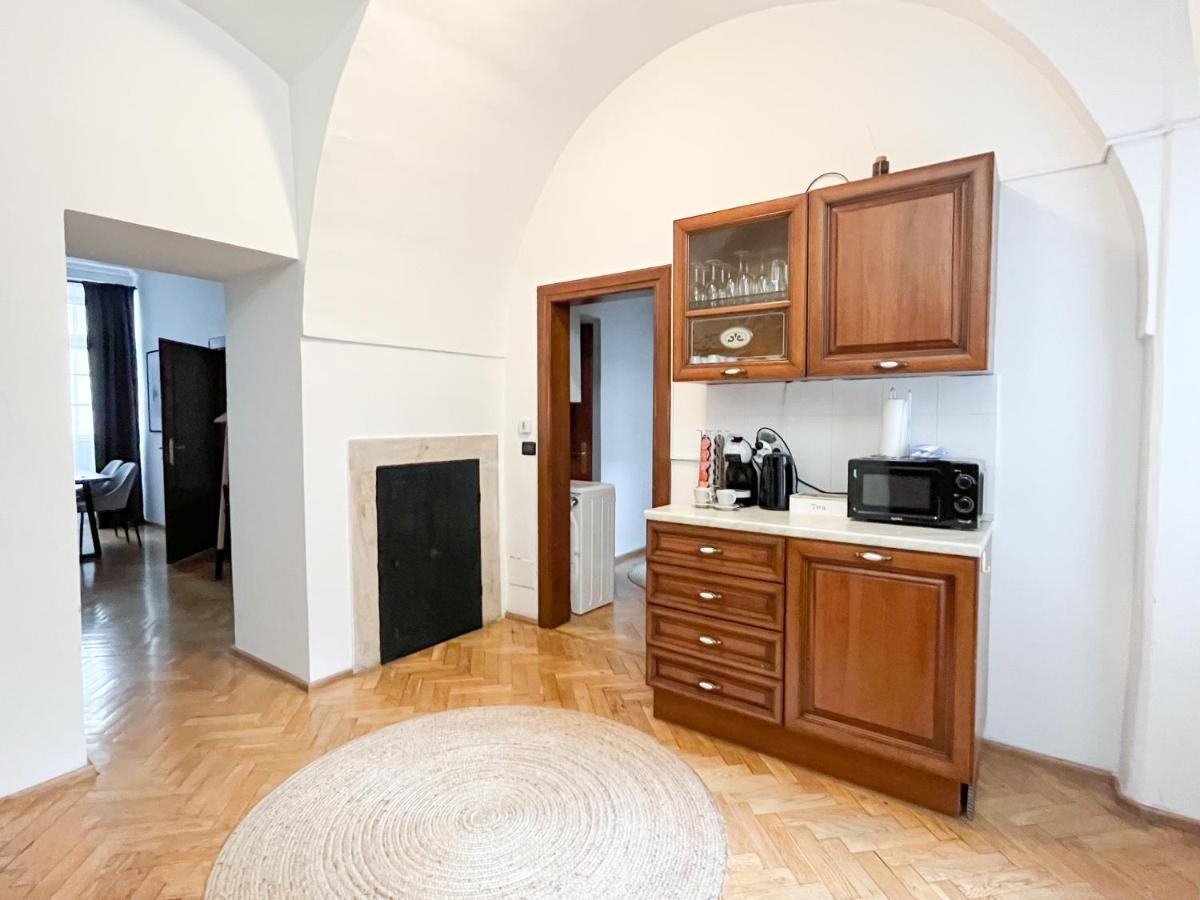 Best Price & Location - Historic Square Residency Praga Exterior foto